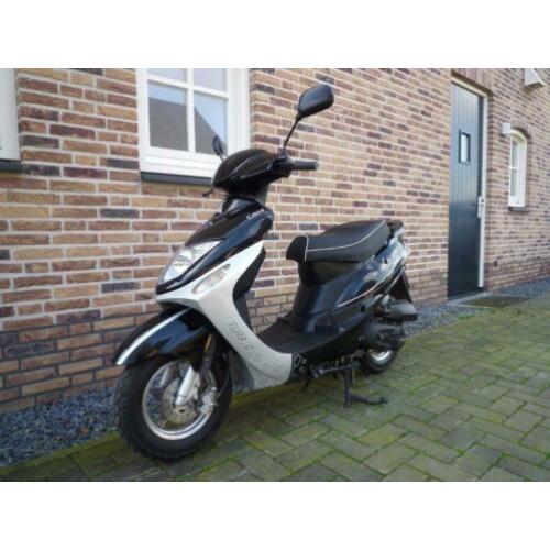Turbho CS-50 BJ 2015 KM 5000 1E EIGENAAR 4T CS50 SNORSCOOTER