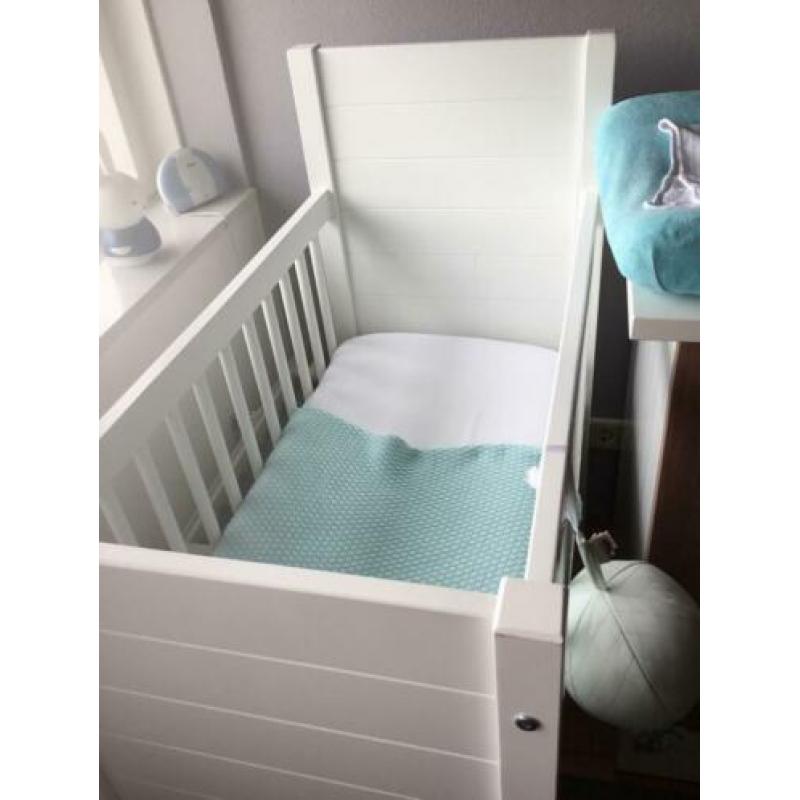 Witte wieg ?? voor heerlijke babydromen