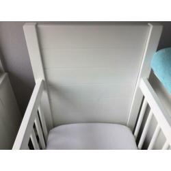 Witte wieg ?? voor heerlijke babydromen