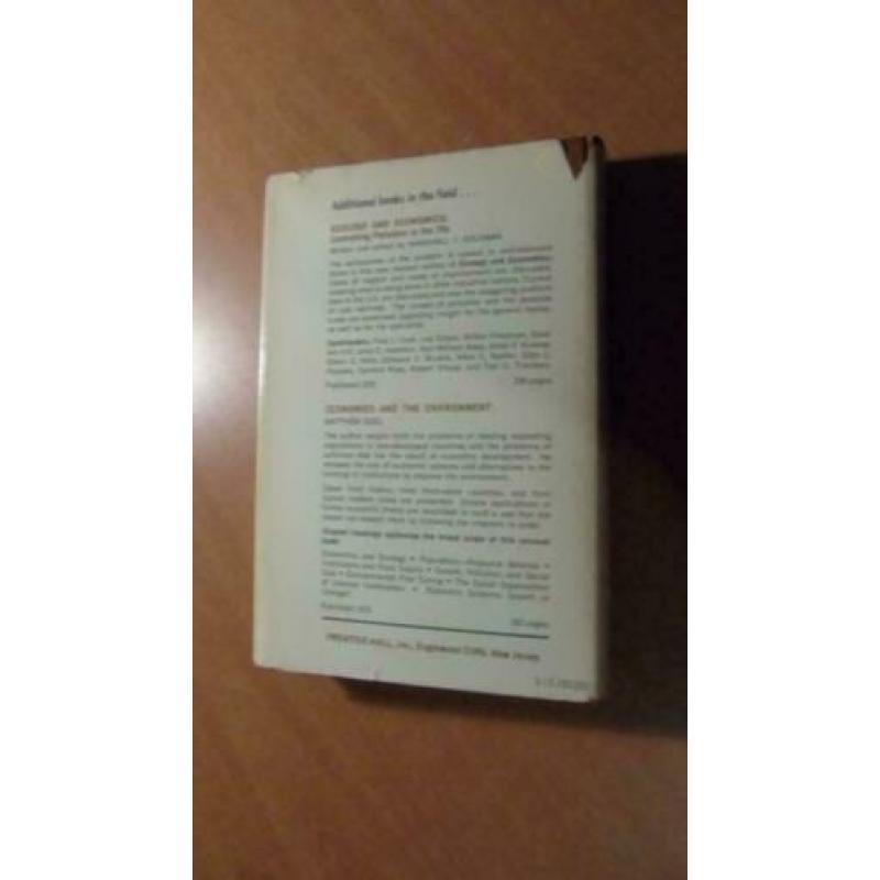 Seneca, J; Taussig, M. Environmental economics.