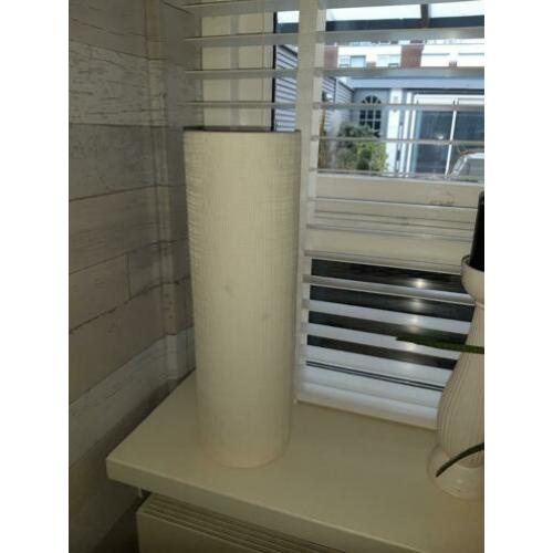 2 hoge ecru kleurige plantenpotten