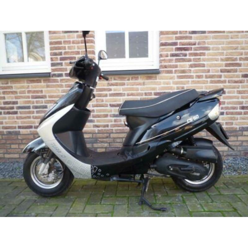 Turbho CS-50 BJ 2015 KM 5000 1E EIGENAAR 4T CS50 SNORSCOOTER