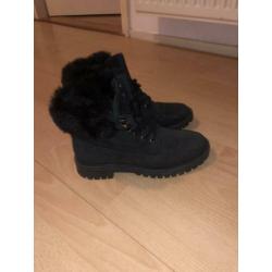 Guess laarzen maat 36