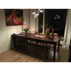 Gave tafel (10 personen) met 2 lades