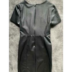 Leer look jurkje van only maat 38