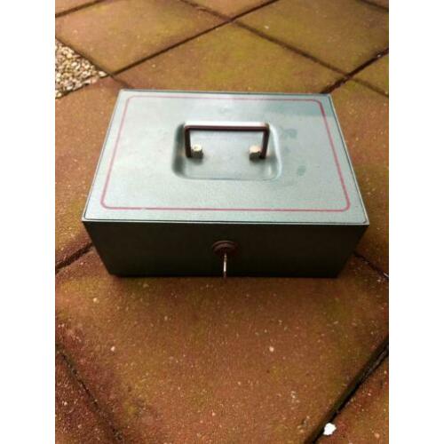 Geldkist zo goed als nieuw!