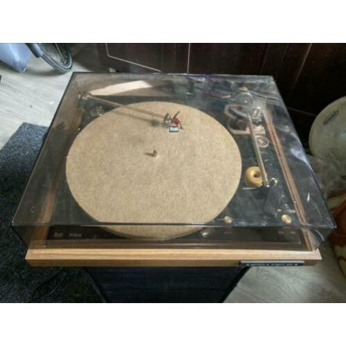 Dual 704 platenspeler