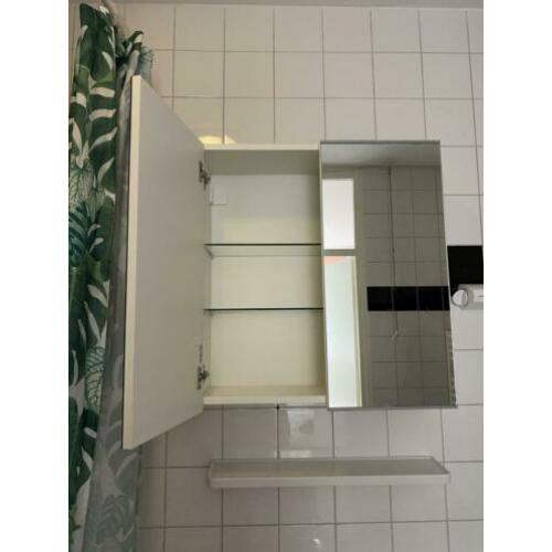 Lillangen ikea badkamer spiegelkast