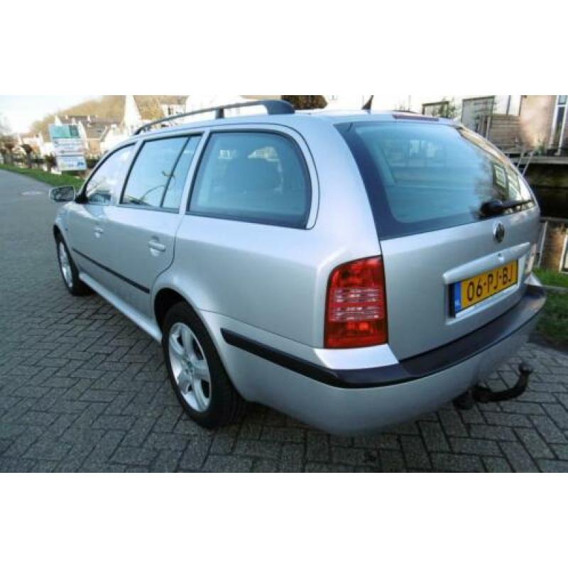 Skoda Octavia Combi 2.0 Celebrate 116pk Clima Cruise Trekhaa
