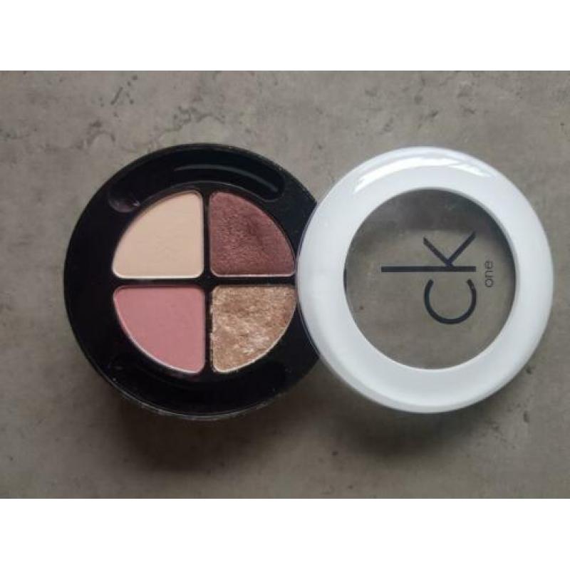 Calvin klein | eyeshadow | 100 | ZGAN