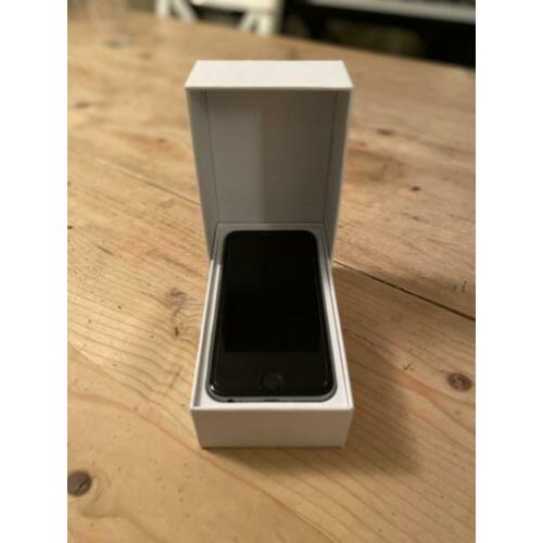 Apple iPhone 6S - 16GB, met gratis hoesje en screenprotector