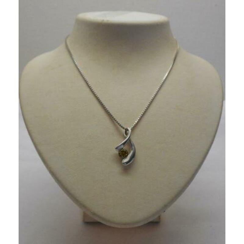 Zilveren ketting met modernist hanger met gele steen nr.1442