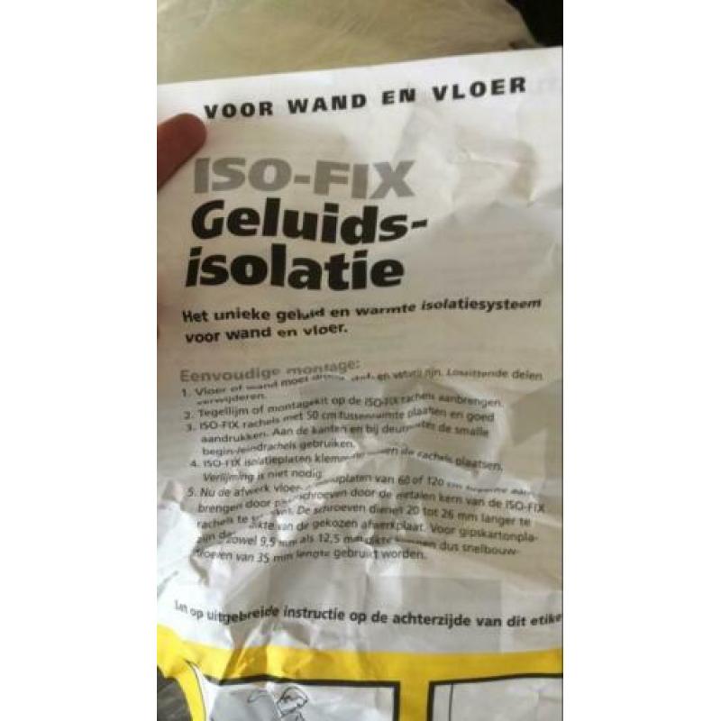 Restjes Iso-fix geluid en warmte isolatie materiaal