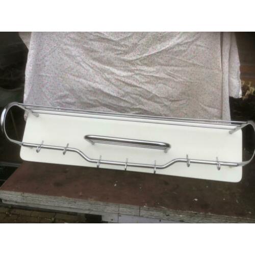 Grote vintage kapstok in hout en chroom