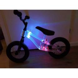 Loekie lightning sparkling loopfiets 12 inch
