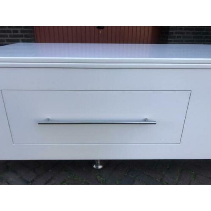 Exclusive handgemaakte tv meubel 301cm breed