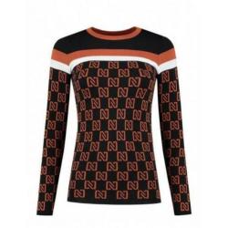 Nikkie jain top n logo maat 40