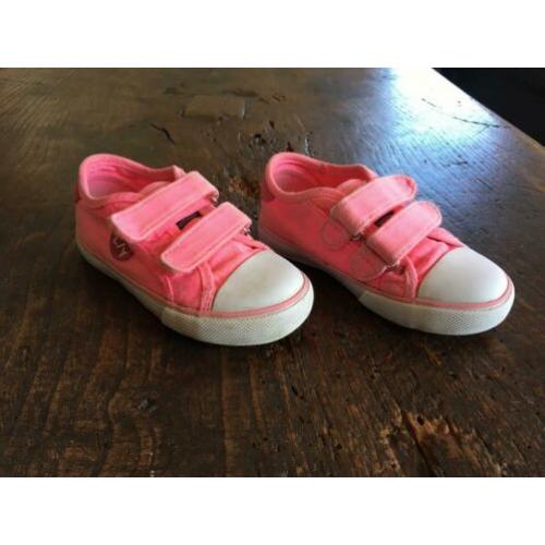 Stoere fluo roze gympen maat 24