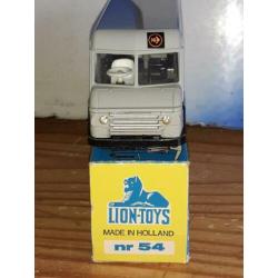 Lion car van gend & loos