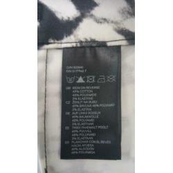 Zwart/wit H&M rokje 40.