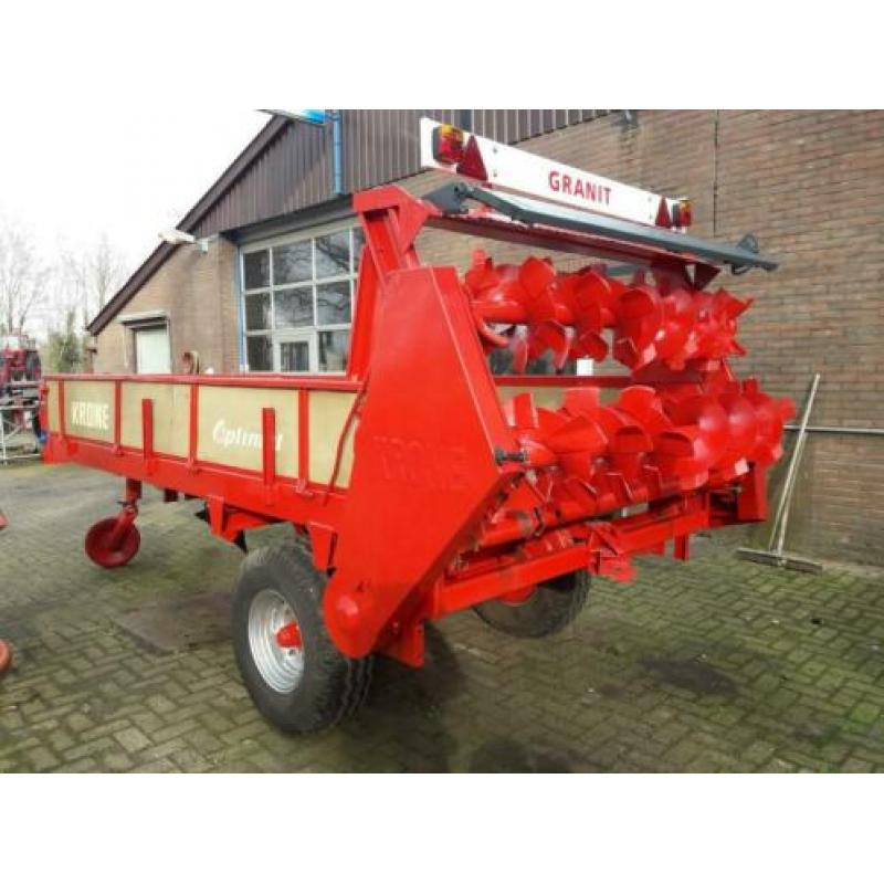 1x Krone 4 Ton meststrooier
