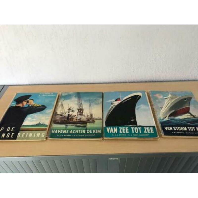 4 oude scheepvaartplaatjes albums van Bovens en Naerenbout