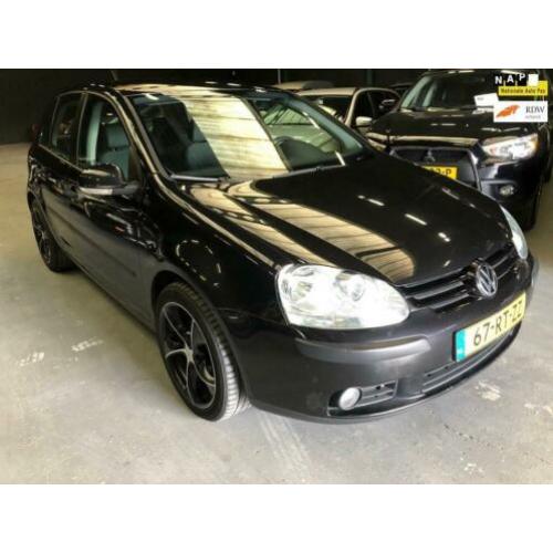 Volkswagen Golf 2.0 FSI Sportline