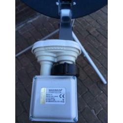 Schotelantenne compleet, 1 jaar op vakantie gebruikt.