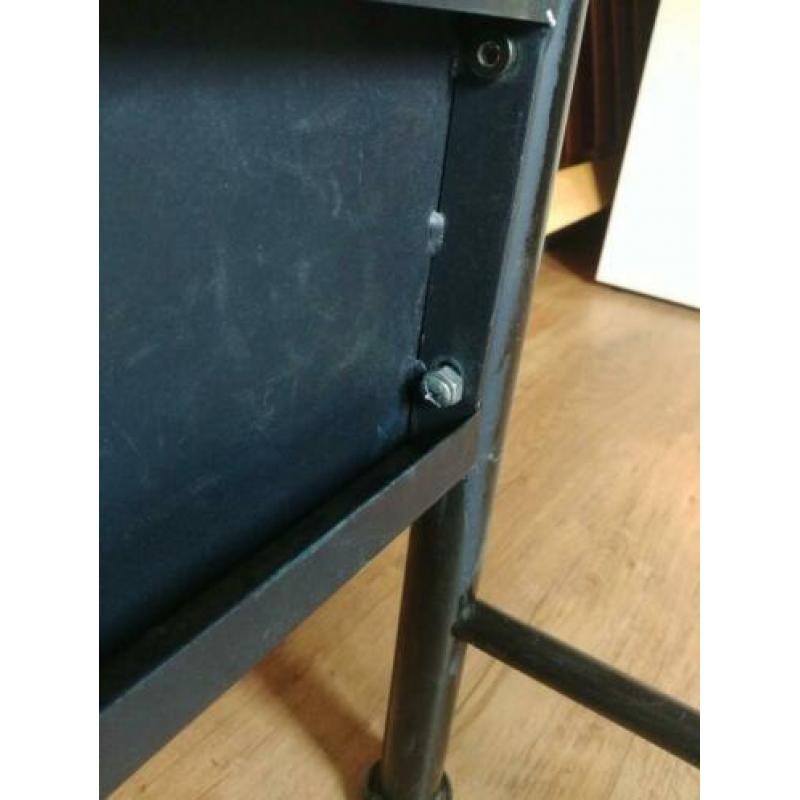 Metalen bedframe