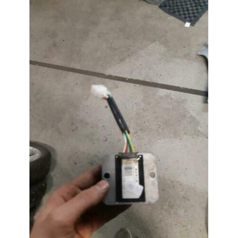 GY6 spanningsregelaar NIEUW (4takt china agm benzhou fosti)