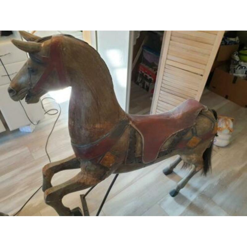 Carrousel paard