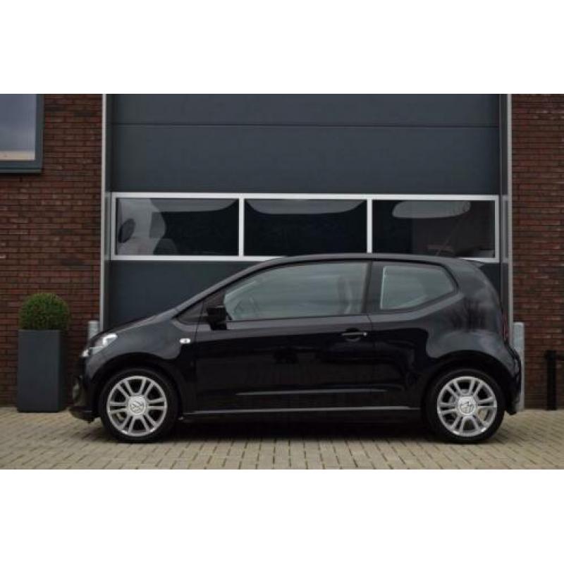 Volkswagen up! 1.0 75pk High up! BlueMotion - Sportpakket -