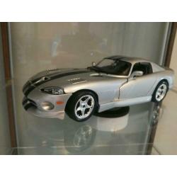 1:18 Dodge Viper GTS Coupe