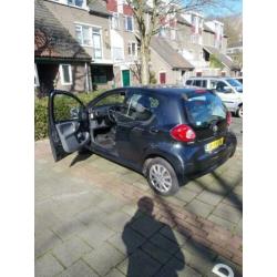 Toyota Aygo 1.0 12V Vvt-i 5DRS MMT 2007 Grijs Airco NAP ?