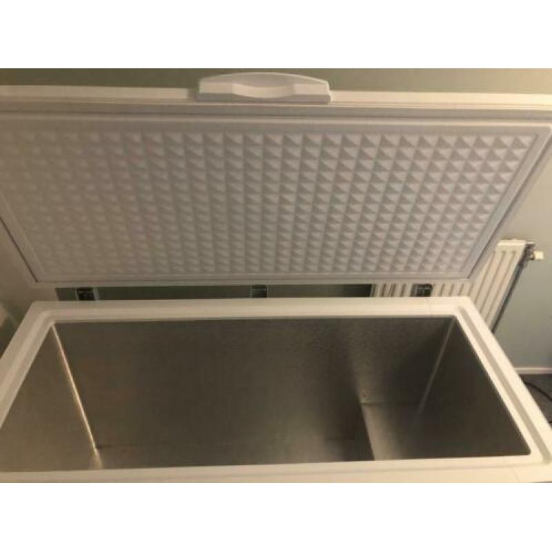 Te koop: 412L vrieskist