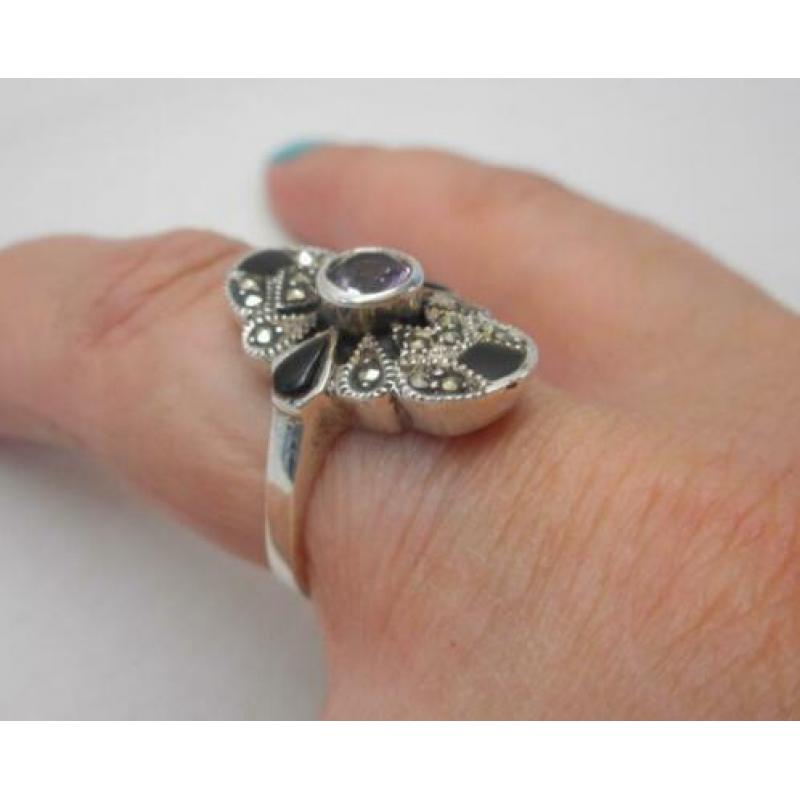 zilveren mooie royale ring met stenen maat 17.5 nr.059