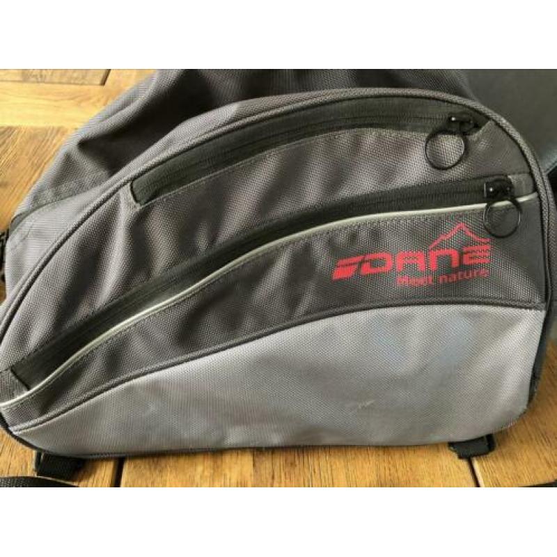 Dane motortas incl. Regenhoes en riemen