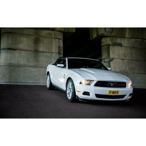 Ford Mustang Mustang 2010 Wit