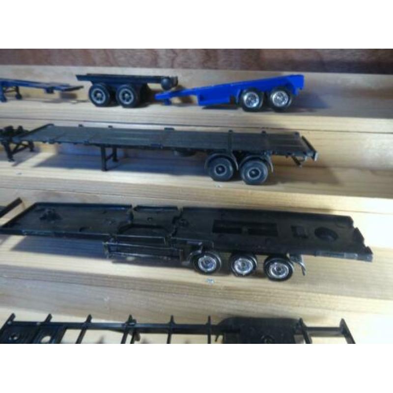 1:87 Trailer-Chassis/Onderdelen voor de Knutselaar, Zie Foto
