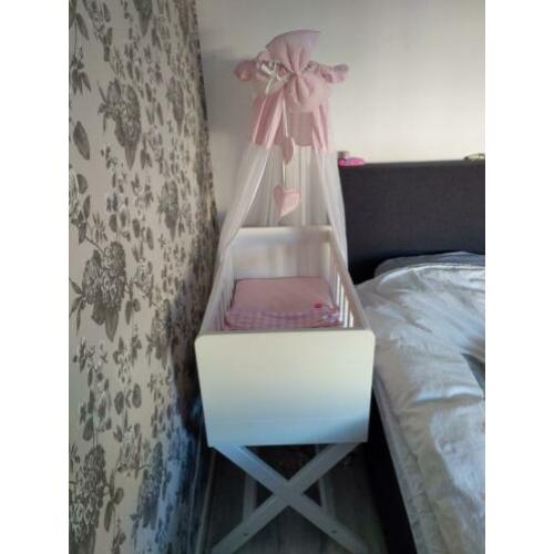 Landelijk baby wiegje zgan