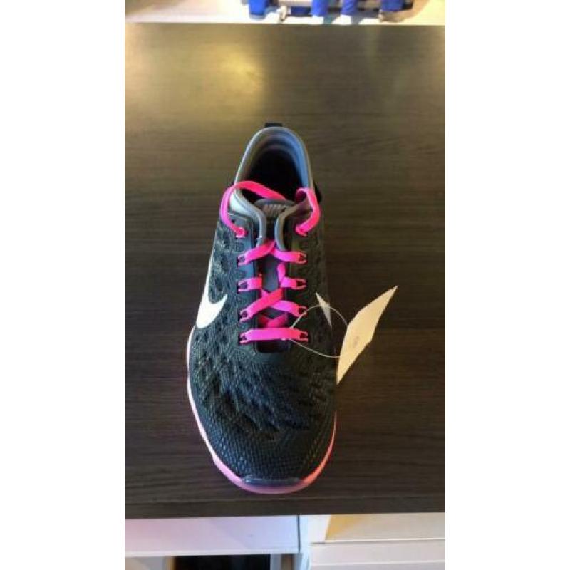 NIKE ZOOM FIT AGILITY MAAT 38,5 NIEUW NU €39 incl verzenden