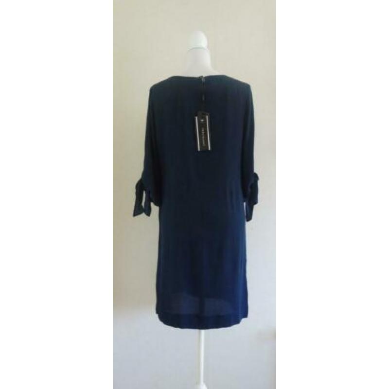 nieuwe jurk van freequent blauw/zwart