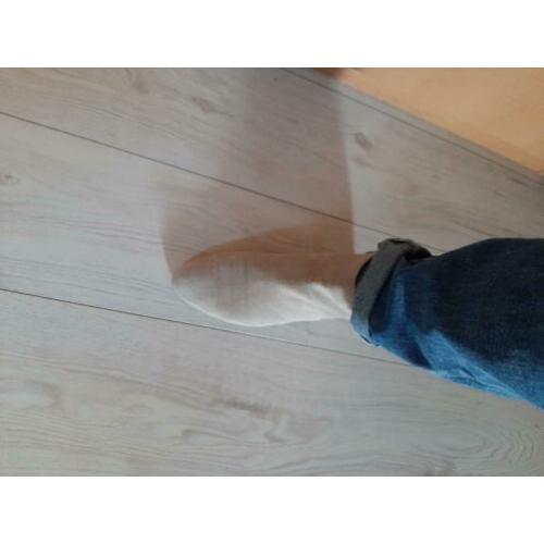 Beige kort suede laarsje maat 41