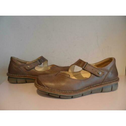 Bruine bandschoen Wolky 41