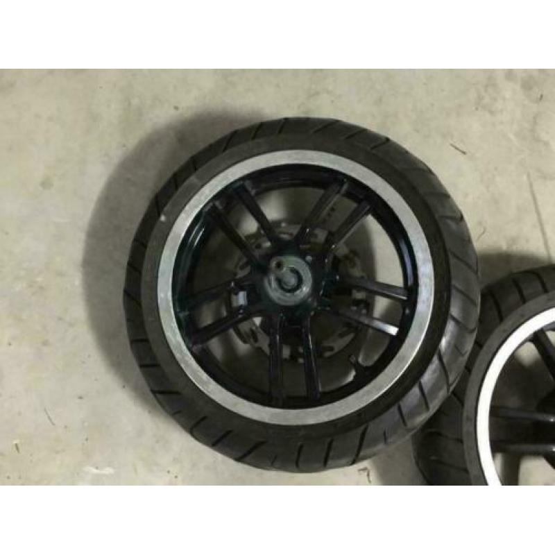 Peugeot Speedfight 3 velgen + banden