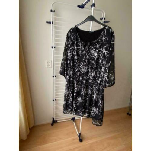 Leuke NORAH jurk 46/48