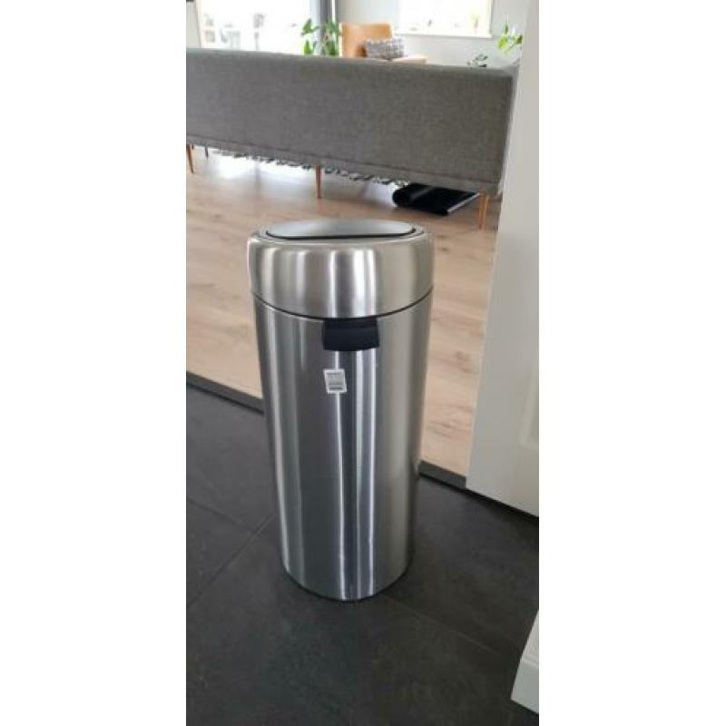 Brabantia prullenbak mat RVS