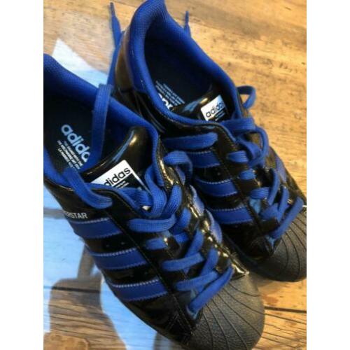 Nieuwe adidas superstars maat 39 1/3