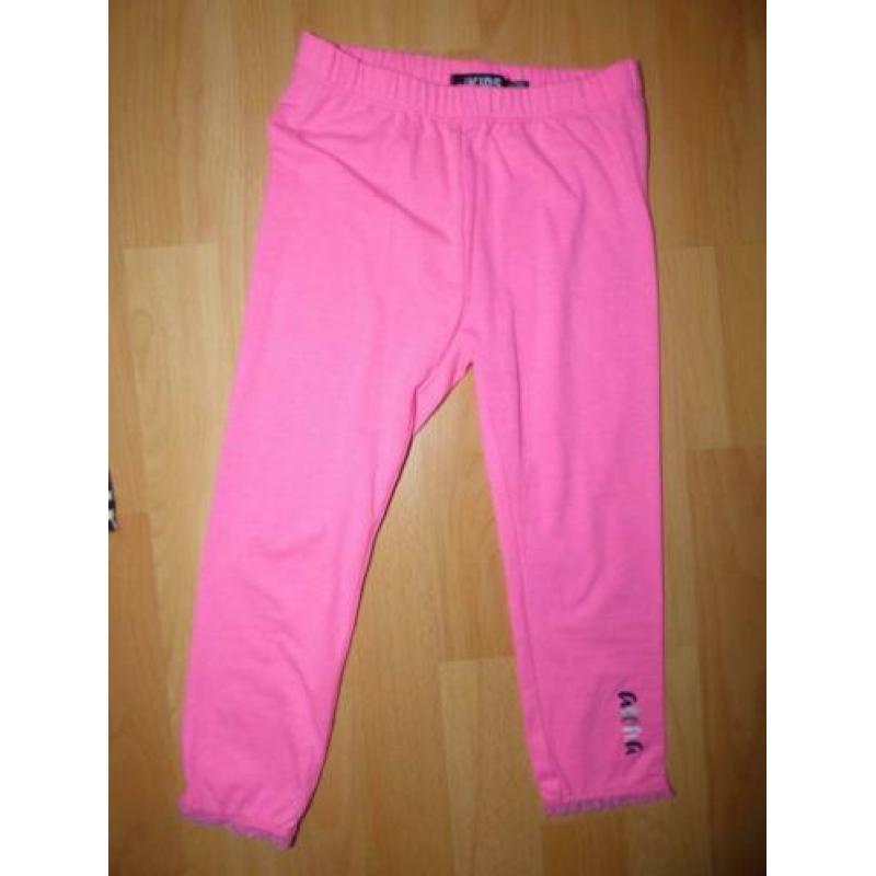 Leuke set van Europe Kids, maat 122/128 NIEUWSTAAT!