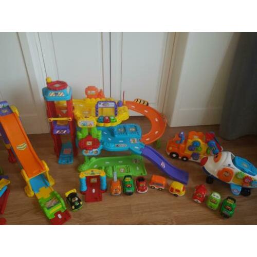 Complete set van vtech toet toet met oa garage